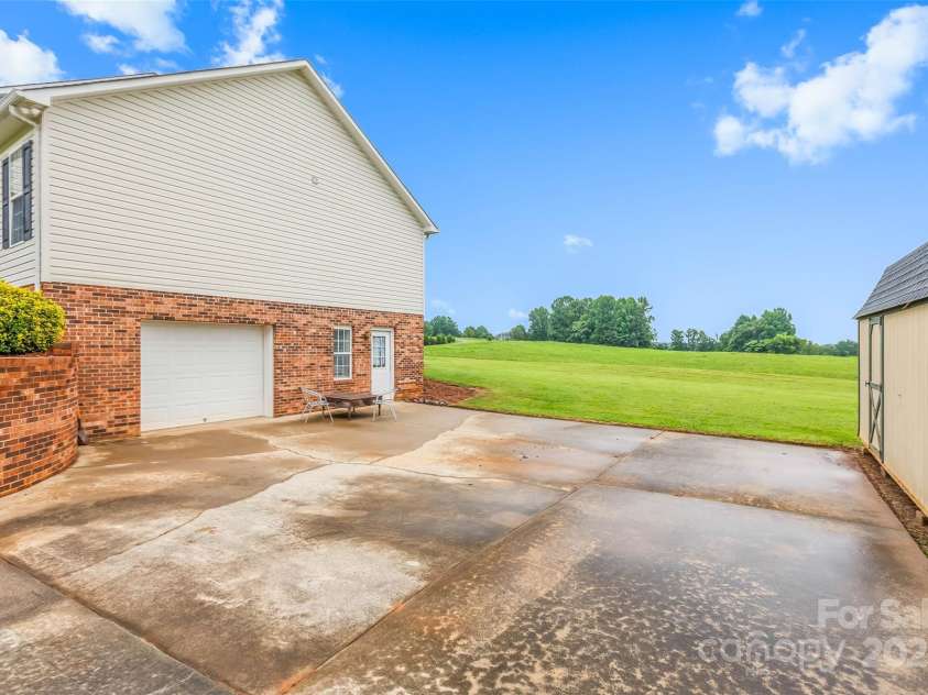 1342 Bear Creek Church Road, Mocksville, NC 27028.  MLS# CAR4291341, YatesRealty ID 32528. 