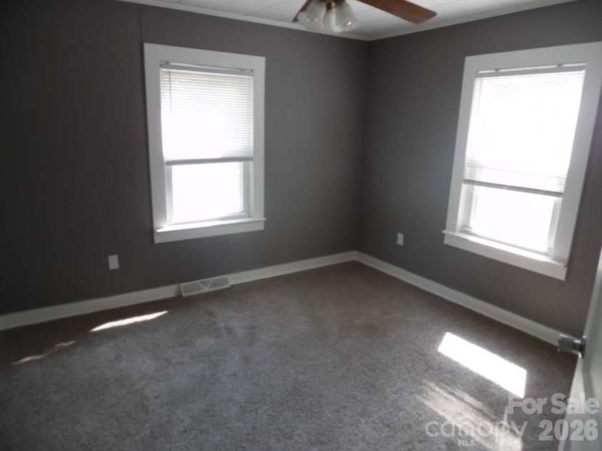 4749 Crowders Crest Drive, Gastonia, NC 28052.  MLS# CAR4378391, YatesRealty ID 32529. 
