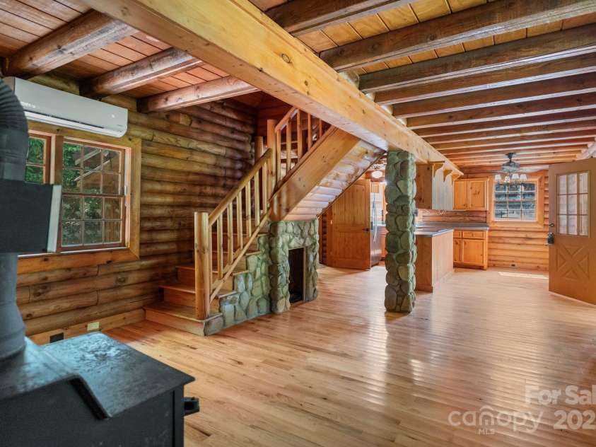 1154 WOODROW Place, Lenoir, NC 28645.  MLS# CAR4250503, YatesRealty ID 3253. 