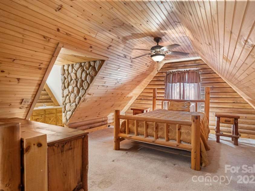 1154 WOODROW Place, Lenoir, NC 28645.  MLS# CAR4250503, YatesRealty ID 3253. 