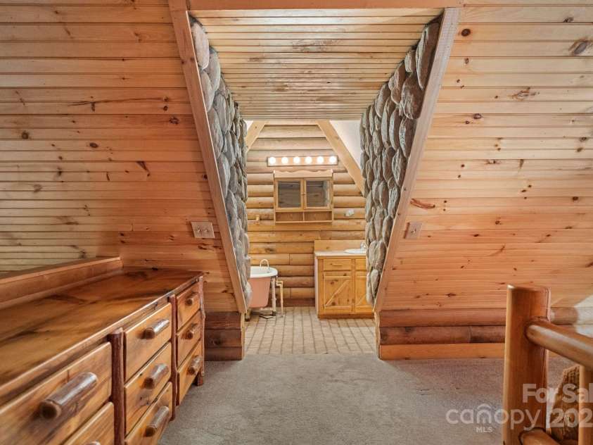 1154 WOODROW Place, Lenoir, NC 28645.  MLS# CAR4250503, YatesRealty ID 3253. 