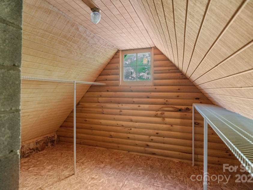 1154 WOODROW Place, Lenoir, NC 28645.  MLS# CAR4250503, YatesRealty ID 3253. 