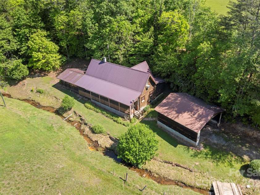 1154 WOODROW Place, Lenoir, NC 28645.  MLS# CAR4250503, YatesRealty ID 3253. 