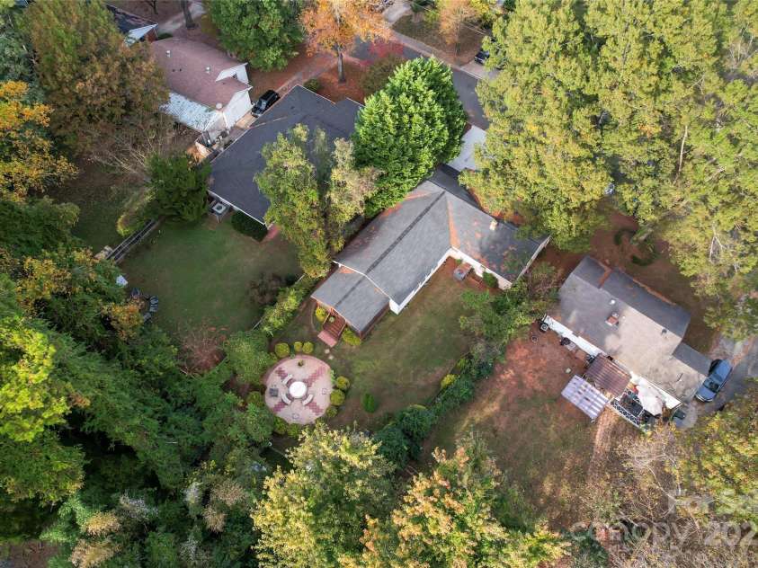 138 Wyanoke Avenue, Charlotte, NC 28205.  MLS# CAR4197960, YatesRealty ID 3253. 