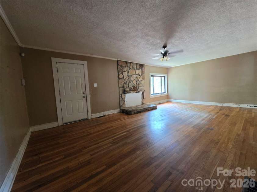 4268 Vincent Street, Kannapolis, NC 28081.  MLS# CAR4380887, YatesRealty ID 32530. 