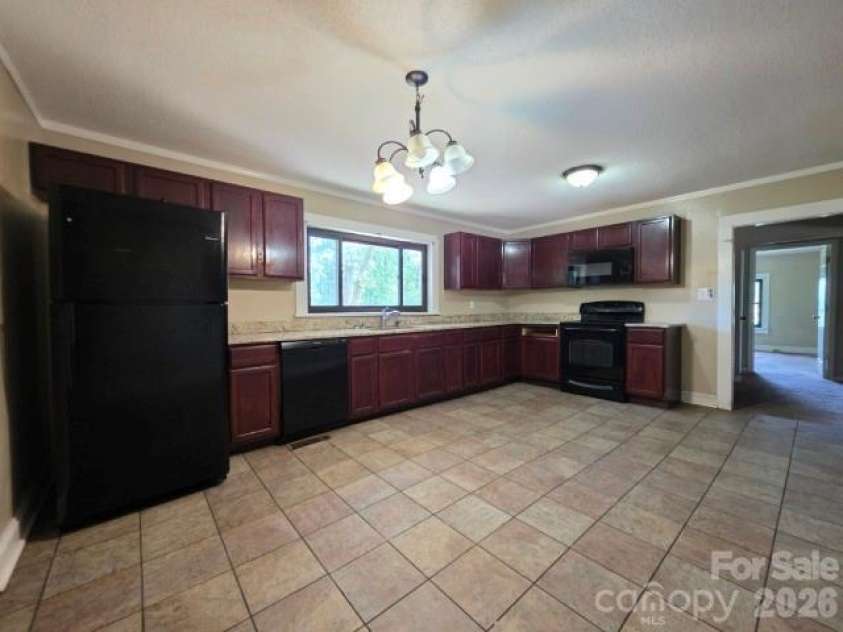 4268 Vincent Street, Kannapolis, NC 28081.  MLS# CAR4380887, YatesRealty ID 32530. 
