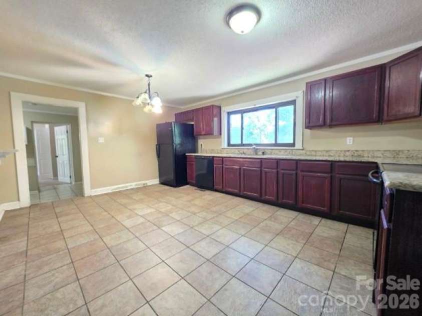 4268 Vincent Street, Kannapolis, NC 28081.  MLS# CAR4380887, YatesRealty ID 32530. 