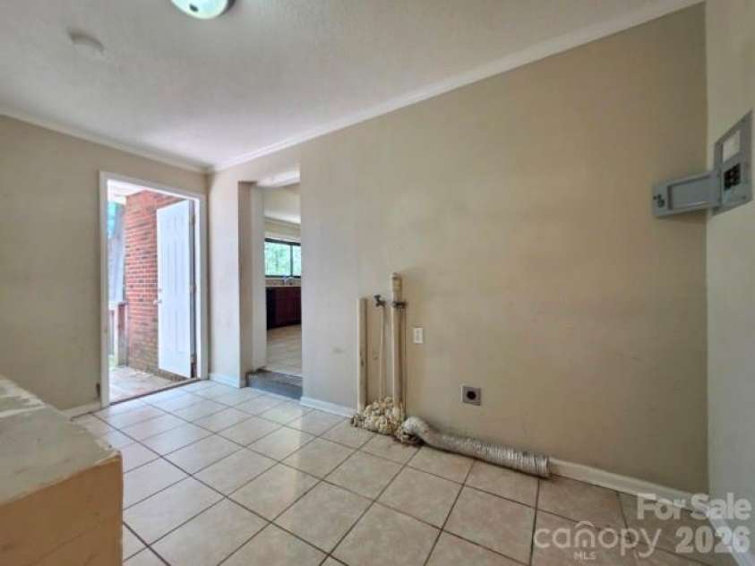 4268 Vincent Street, Kannapolis, NC 28081.  MLS# CAR4380887, YatesRealty ID 32530. 