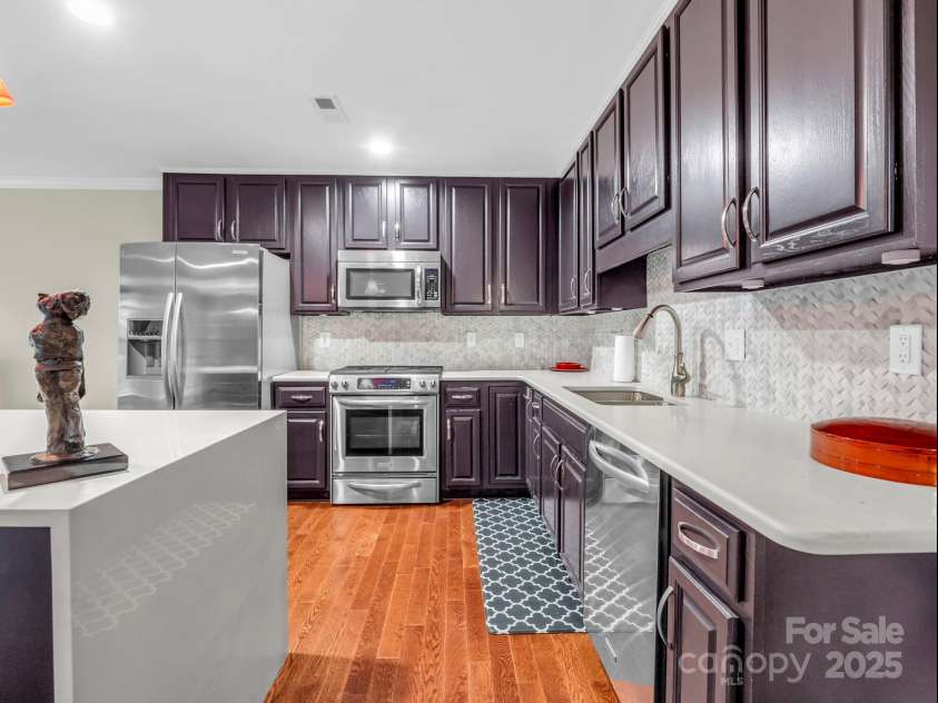 636 Shawn Rachel Parkway, Hendersonville, NC 28792.  MLS# CAR4241804, YatesRealty ID 32530. 