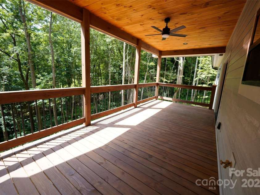 255 Davy Crockett Drive, Maggie Valley, NC 28785.  MLS# CAR4279702, YatesRealty ID 32531. 
