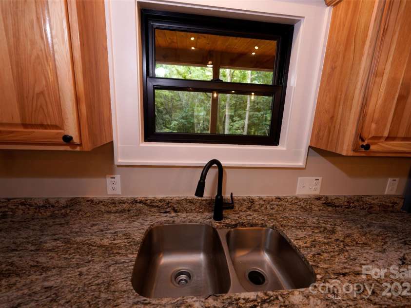 255 Davy Crockett Drive, Maggie Valley, NC 28785.  MLS# CAR4279702, YatesRealty ID 32531. 