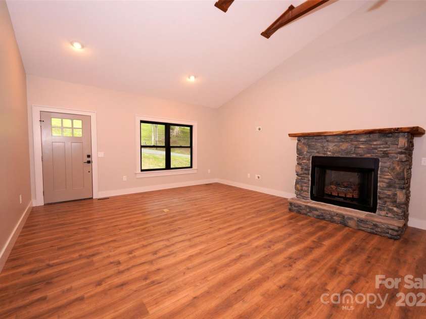 255 Davy Crockett Drive, Maggie Valley, NC 28785.  MLS# CAR4279702, YatesRealty ID 32531. 