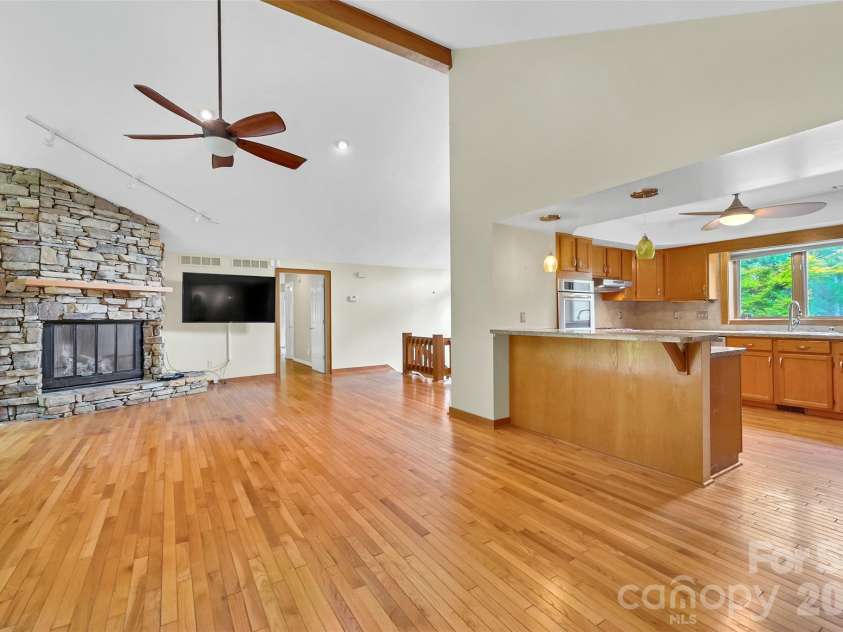 300 Ethan Pond Way, Hendersonville, NC 28791.  MLS# CAR4390703, YatesRealty ID 32532. 