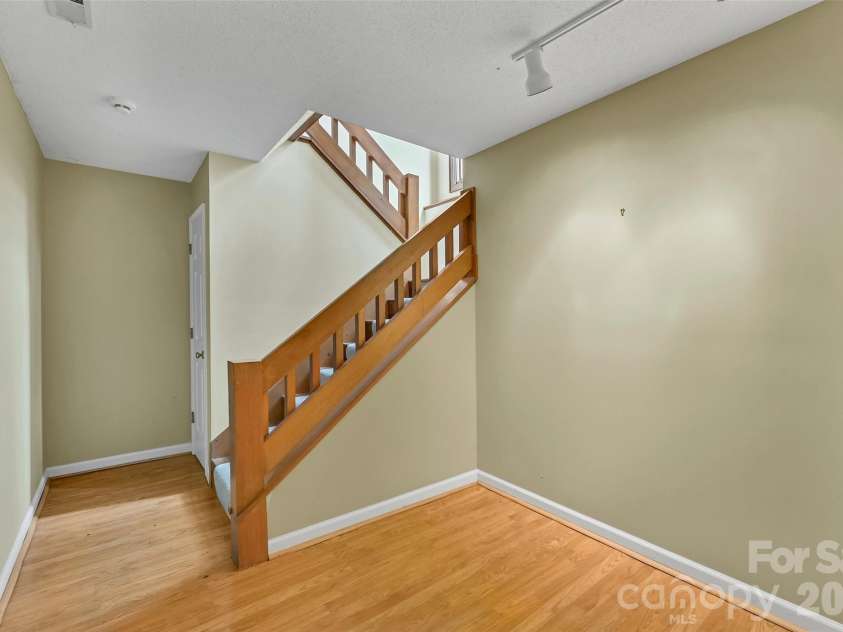 300 Ethan Pond Way, Hendersonville, NC 28791.  MLS# CAR4390703, YatesRealty ID 32532. 