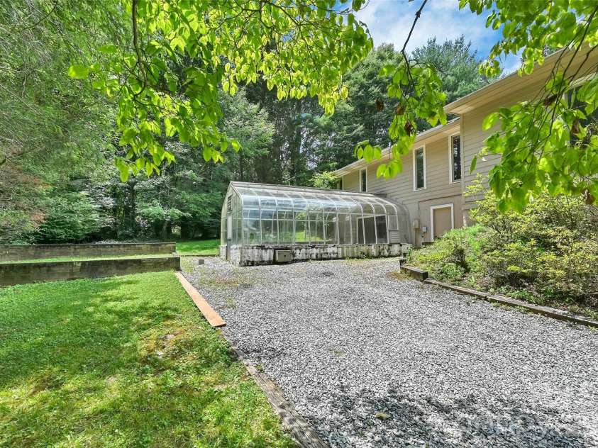 300 Ethan Pond Way, Hendersonville, NC 28791.  MLS# CAR4390703, YatesRealty ID 32532. 