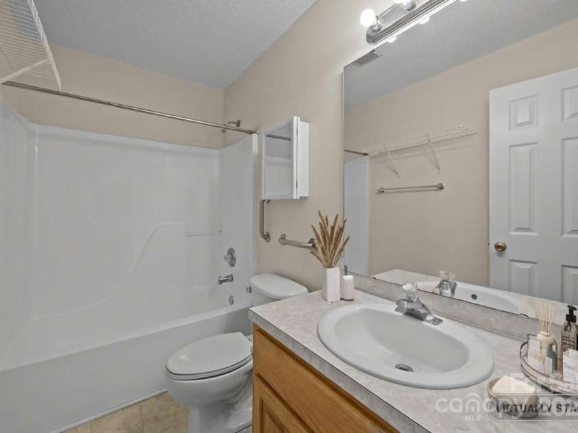 3039 Paraham Road, York, SC 29745.  MLS# CAR4226264, YatesRealty ID 32533. 