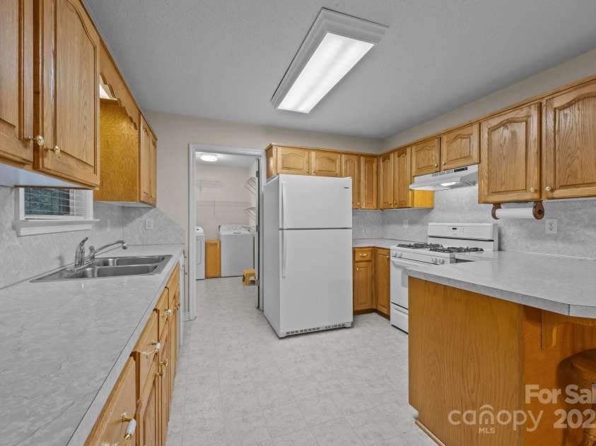 3039 Paraham Road, York, SC 29745.  MLS# CAR4226264, YatesRealty ID 32533. 