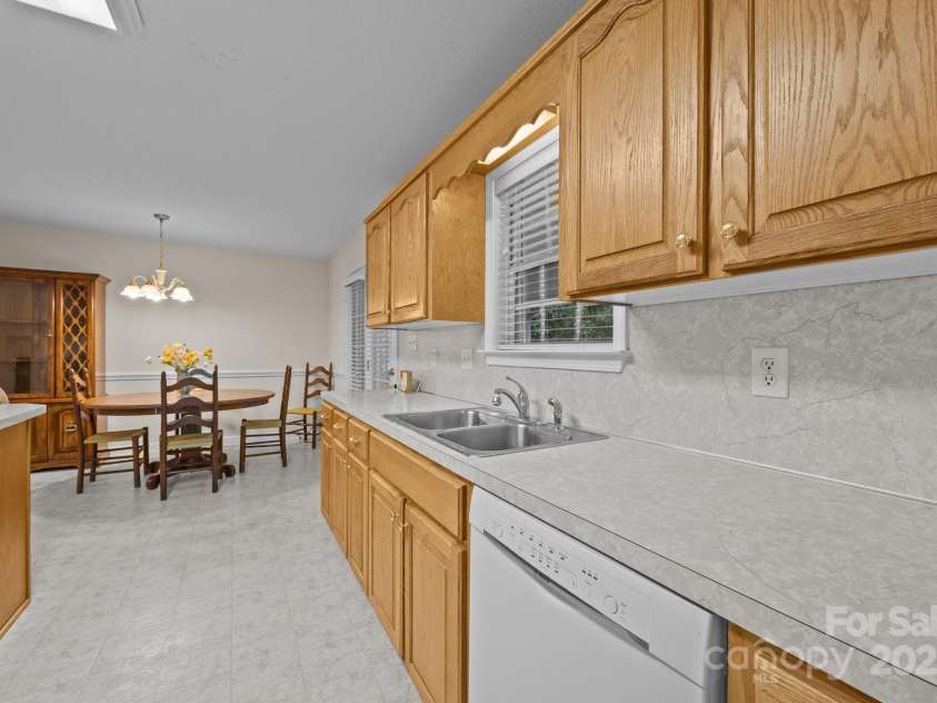 3039 Paraham Road, York, SC 29745.  MLS# CAR4226264, YatesRealty ID 32533. 