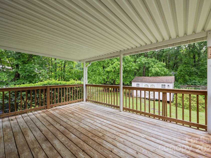 3039 Paraham Road, York, SC 29745.  MLS# CAR4226264, YatesRealty ID 32533. Back covered porch