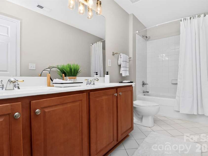 2307 Keara Way, Charlotte, NC 28270.  MLS# CAR4385558, YatesRealty ID 32534. 3rd Full Upstairs Bath