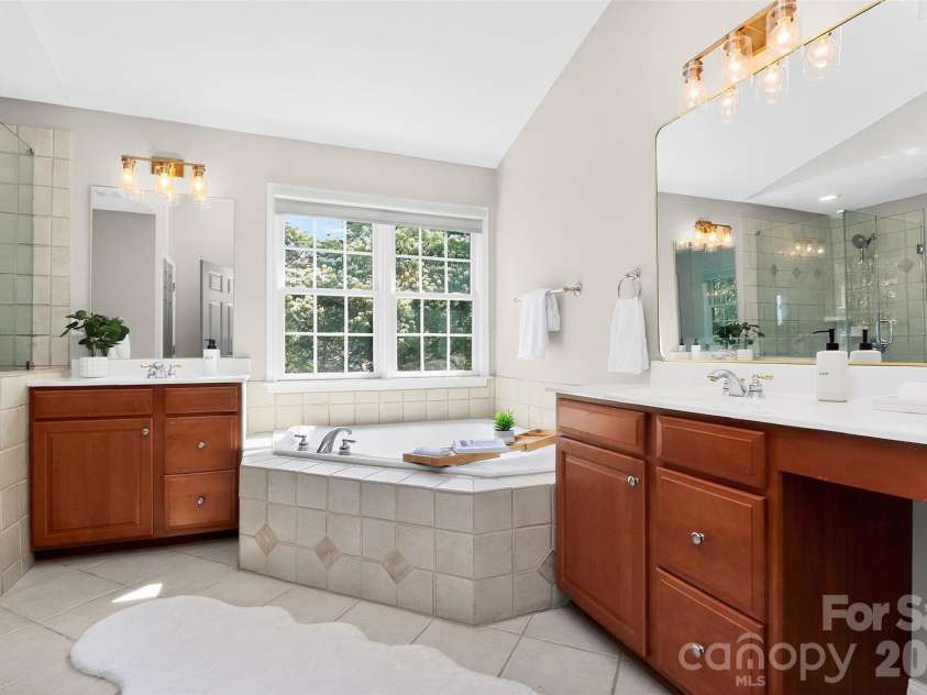 2307 Keara Way, Charlotte, NC 28270.  MLS# CAR4385558, YatesRealty ID 32534. 