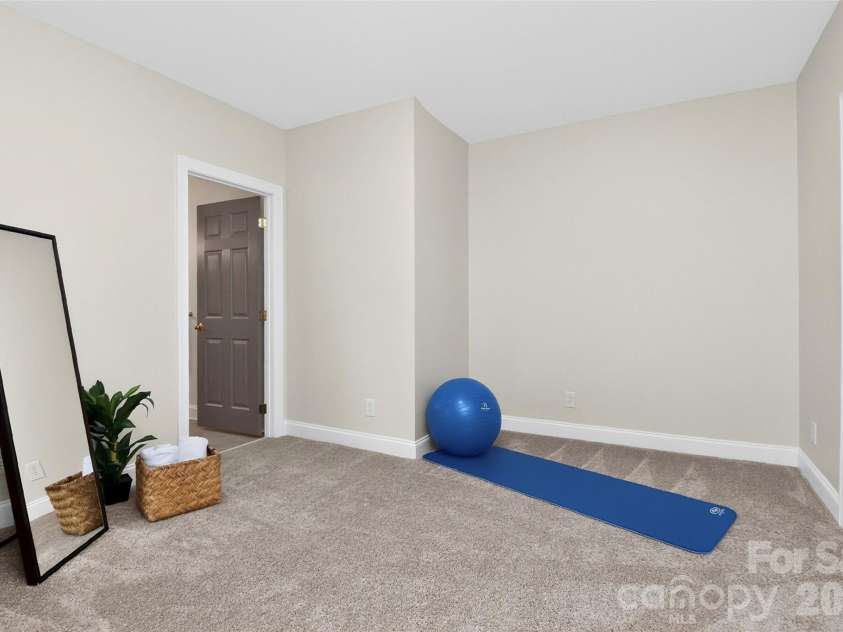 2307 Keara Way, Charlotte, NC 28270.  MLS# CAR4385558, YatesRealty ID 32534. Flex Room