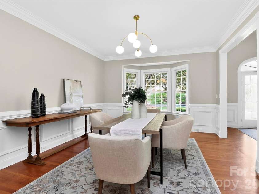 2307 Keara Way, Charlotte, NC 28270.  MLS# CAR4385558, YatesRealty ID 32534. Stunning Dining Room
