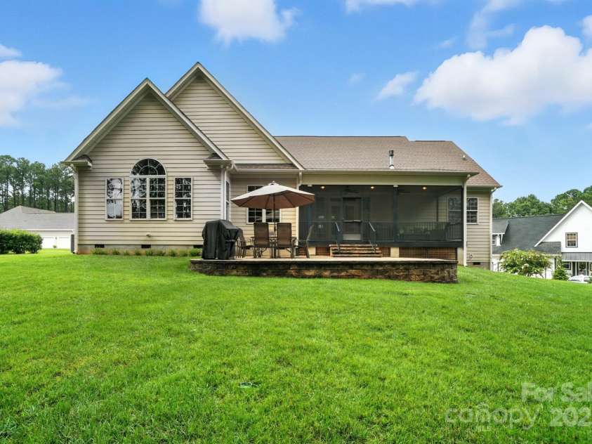 119 Cedar Branch Court, Mooresville, NC 28117.  MLS# CAR4289673, YatesRealty ID 32537. 