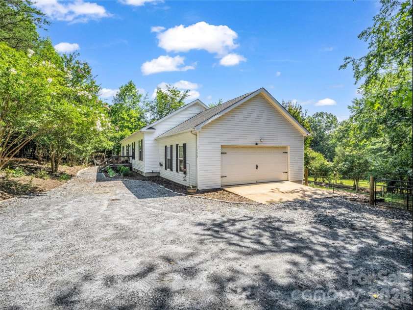 138 Elliott Lane, Rutherfordton, NC 28139.  MLS# CAR4394425, YatesRealty ID 32538. 