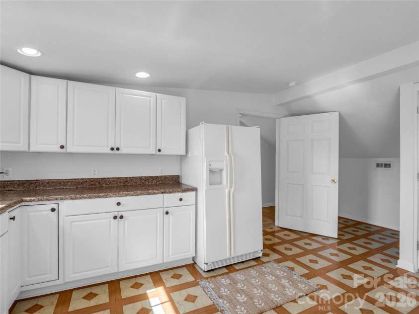 138 Elliott Lane, Rutherfordton, NC 28139.  MLS# CAR4394425, YatesRealty ID 32538. 