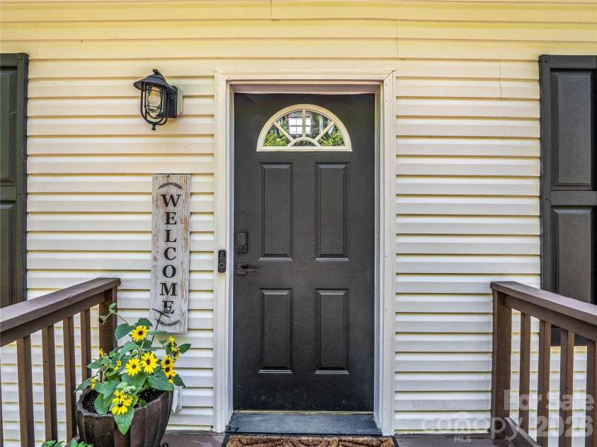 138 Elliott Lane, Rutherfordton, NC 28139.  MLS# CAR4394425, YatesRealty ID 32538. 
