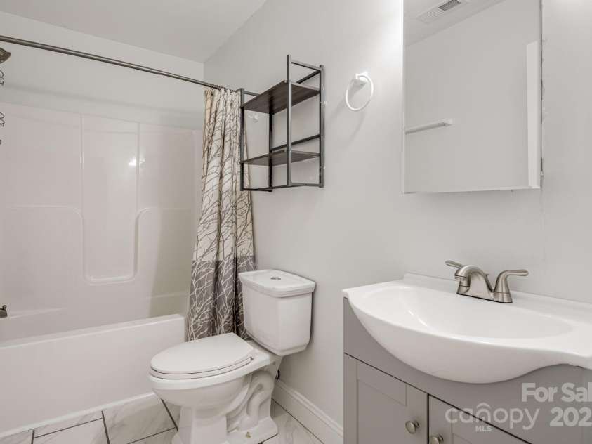 230 Northwest Avenue, Swannanoa, NC 28778.  MLS# CAR4292733, YatesRealty ID 32538. 