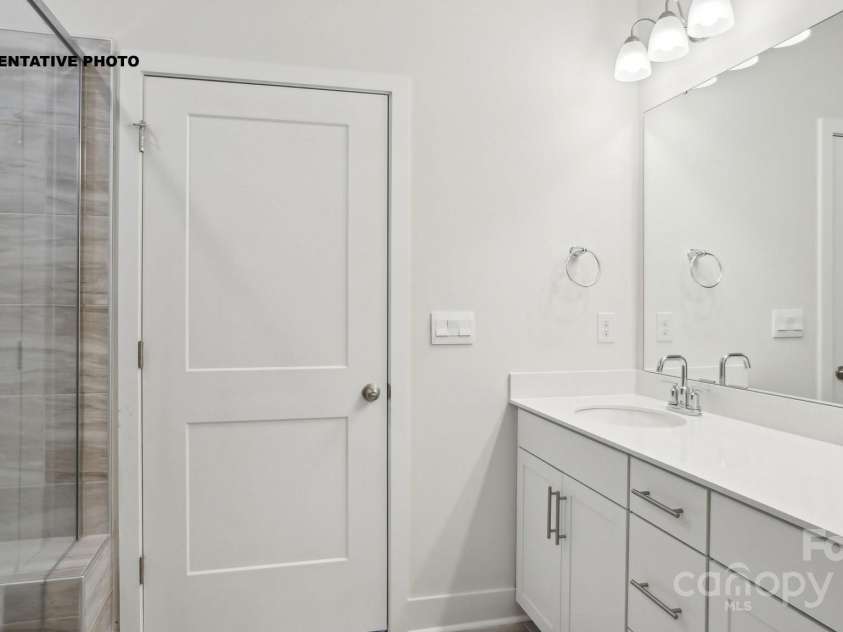 2069 Skyhawk Drive, York, SC 29745.  MLS# CAR4289638, YatesRealty ID 32539. Primary bathroom