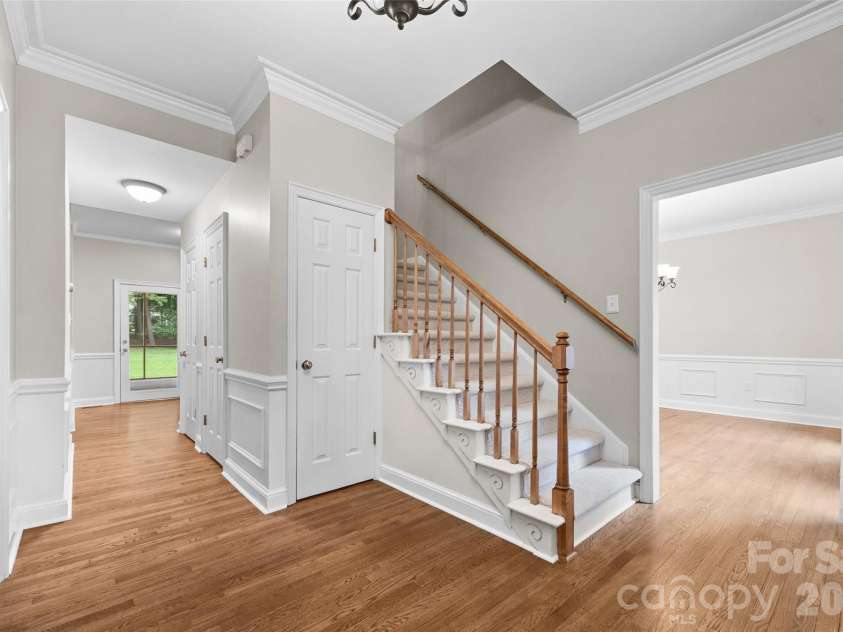 2115 Providence Drive, Charlotte, NC 28270.  MLS# CAR4384021, YatesRealty ID 32539. 