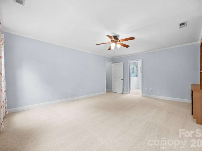 2115 Providence Drive, Charlotte, NC 28270.  MLS# CAR4384021, YatesRealty ID 32539. 