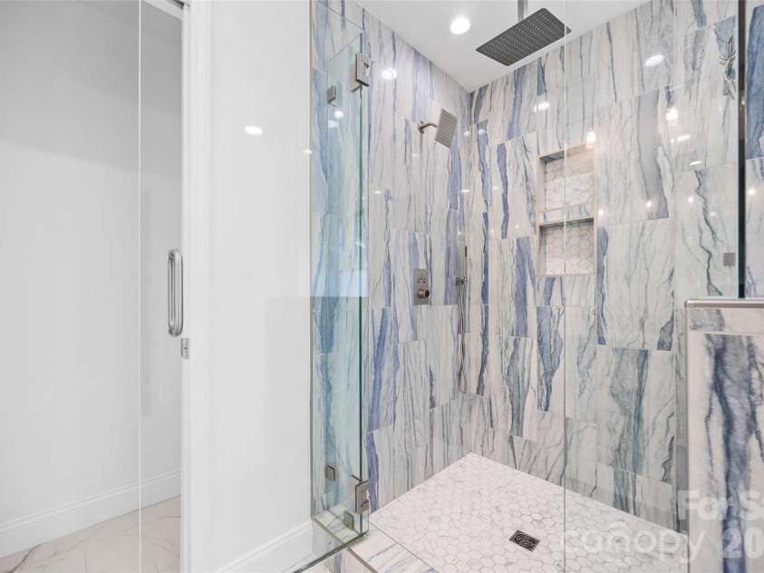 2115 Providence Drive, Charlotte, NC 28270.  MLS# CAR4384021, YatesRealty ID 32539. 