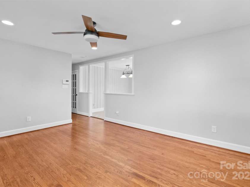 1532 Starbrook Drive, Charlotte, NC 28210.  MLS# CAR4201228, YatesRealty ID 3254. 