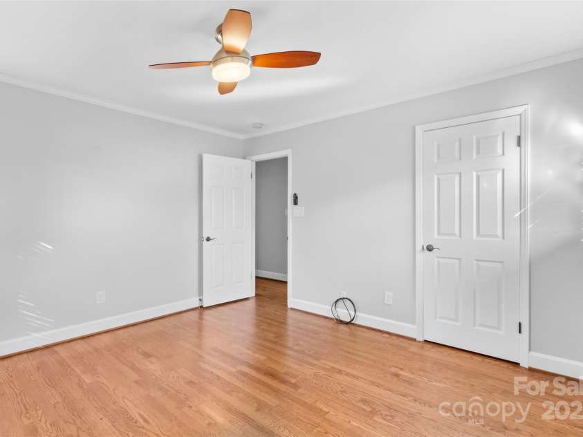 1532 Starbrook Drive, Charlotte, NC 28210.  MLS# CAR4201228, YatesRealty ID 3254. 