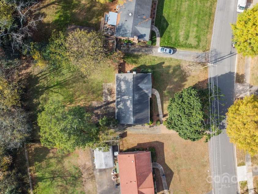 1532 Starbrook Drive, Charlotte, NC 28210.  MLS# CAR4201228, YatesRealty ID 3254. 