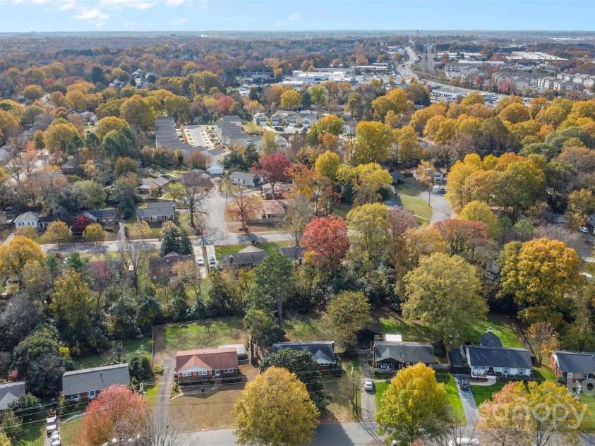 1532 Starbrook Drive, Charlotte, NC 28210.  MLS# CAR4201228, YatesRealty ID 3254. 