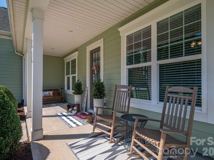 2404 Rosemond Circle, Gastonia, NC 28056.  MLS# CAR4337482, YatesRealty ID 3254. 