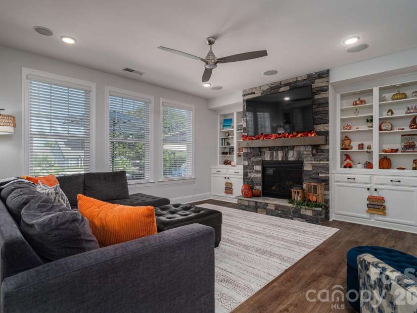 2404 Rosemond Circle, Gastonia, NC 28056.  MLS# CAR4337482, YatesRealty ID 3254. 