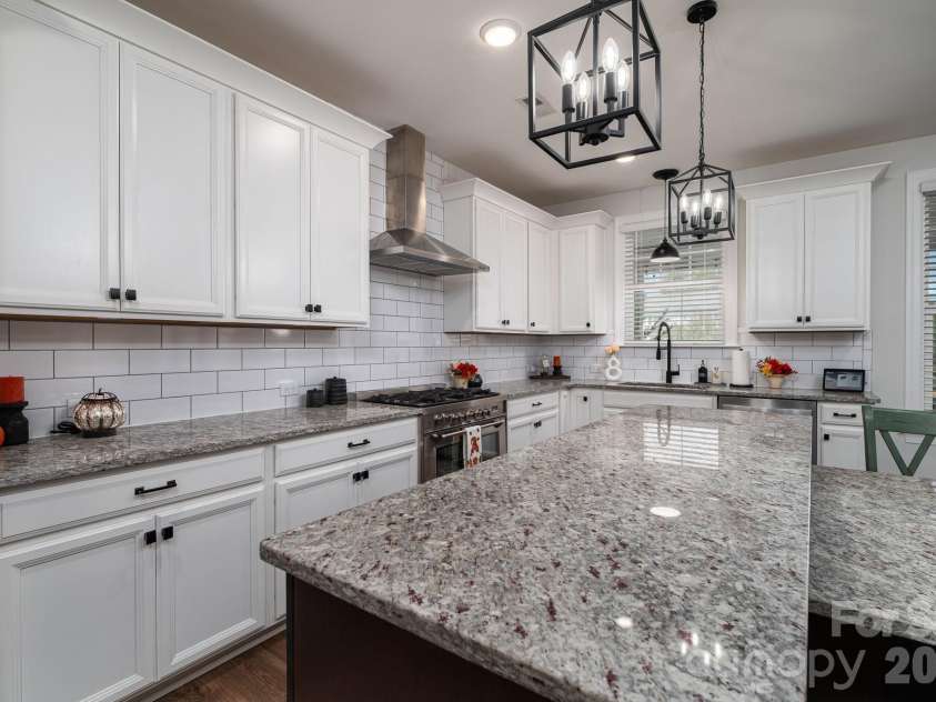 2404 Rosemond Circle, Gastonia, NC 28056.  MLS# CAR4337482, YatesRealty ID 3254. 