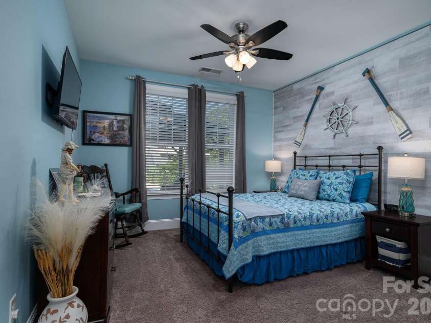 2404 Rosemond Circle, Gastonia, NC 28056.  MLS# CAR4337482, YatesRealty ID 3254. 