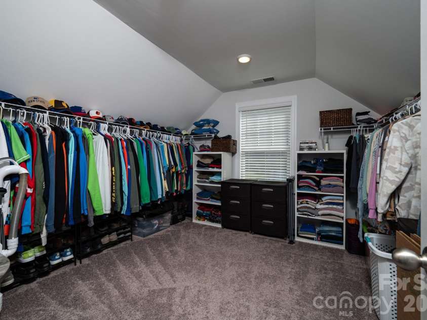 2404 Rosemond Circle, Gastonia, NC 28056.  MLS# CAR4337482, YatesRealty ID 3254. 