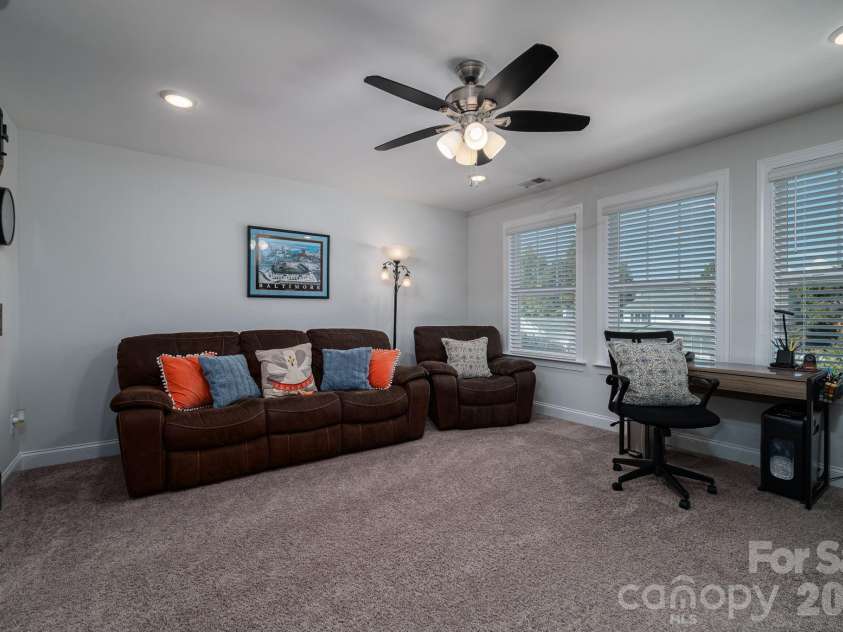 2404 Rosemond Circle, Gastonia, NC 28056.  MLS# CAR4337482, YatesRealty ID 3254. 