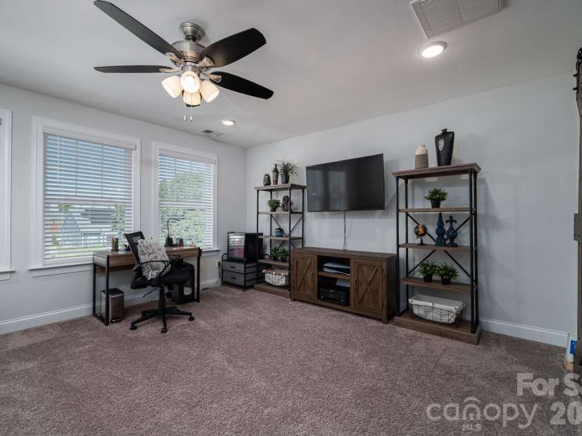 2404 Rosemond Circle, Gastonia, NC 28056.  MLS# CAR4337482, YatesRealty ID 3254. 