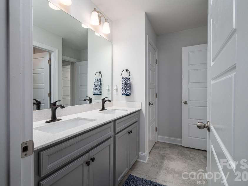 2404 Rosemond Circle, Gastonia, NC 28056.  MLS# CAR4337482, YatesRealty ID 3254. 