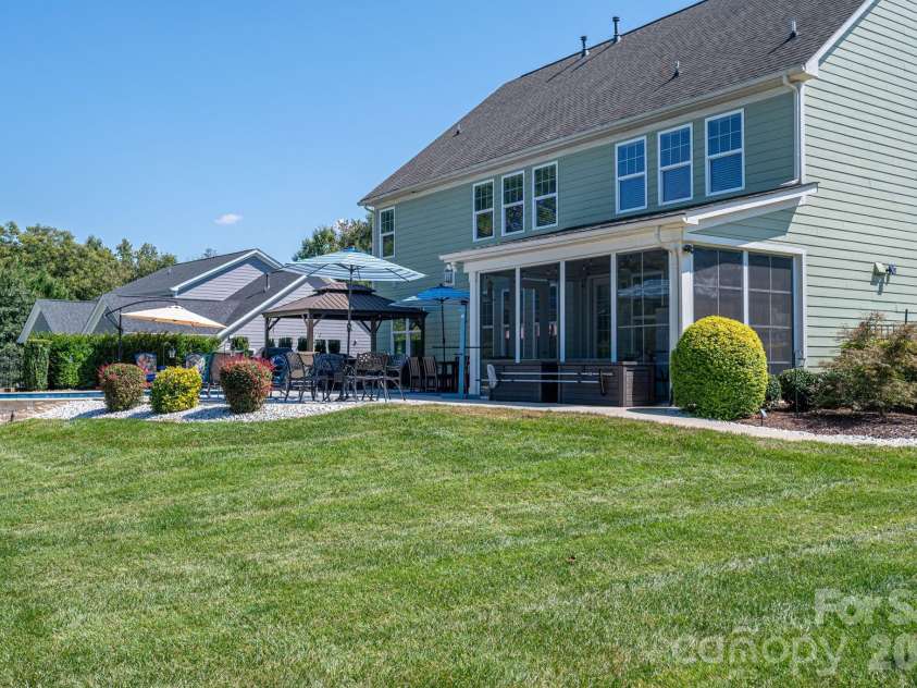 2404 Rosemond Circle, Gastonia, NC 28056.  MLS# CAR4337482, YatesRealty ID 3254. 