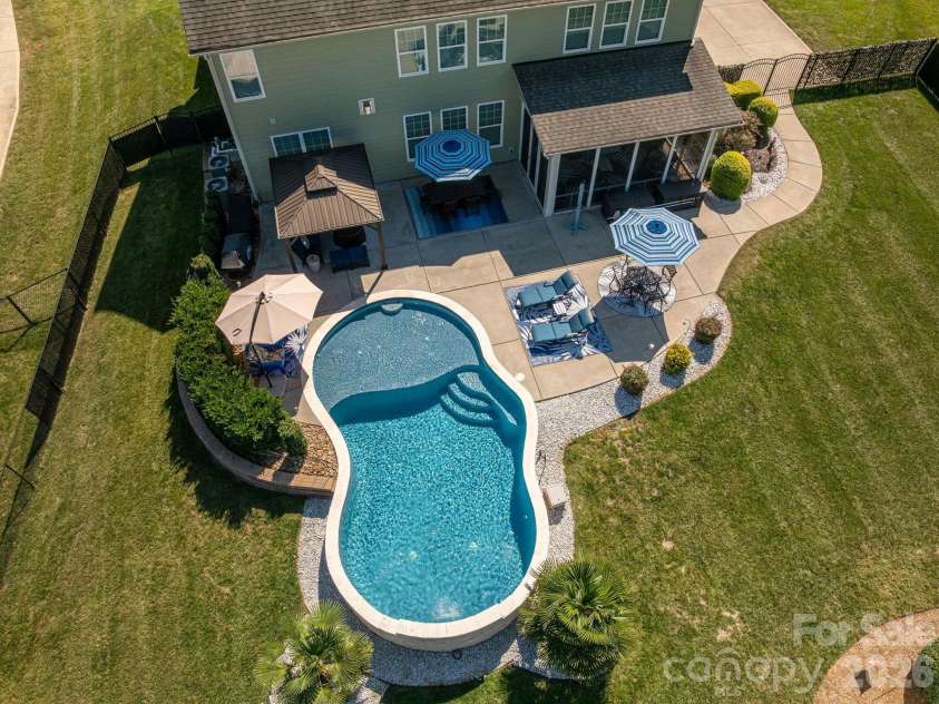 2404 Rosemond Circle, Gastonia, NC 28056.  MLS# CAR4337482, YatesRealty ID 3254. 